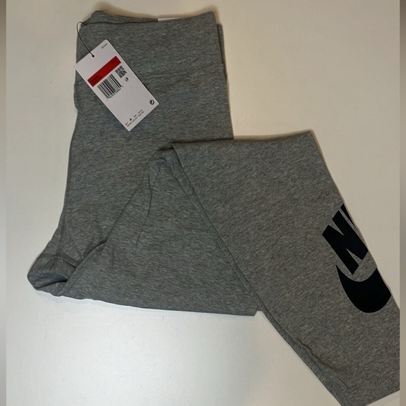 NWT grey Nike leggings - Picture 1 of 3